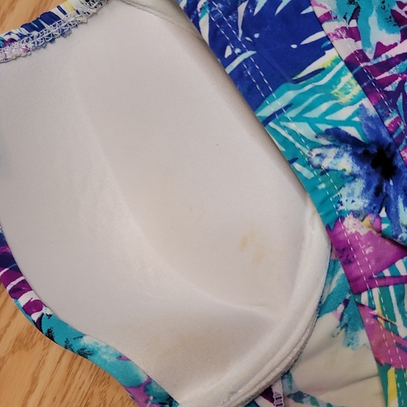DONATED Collections by Catalina Tropical Tankini Top - Picture 5 of 7